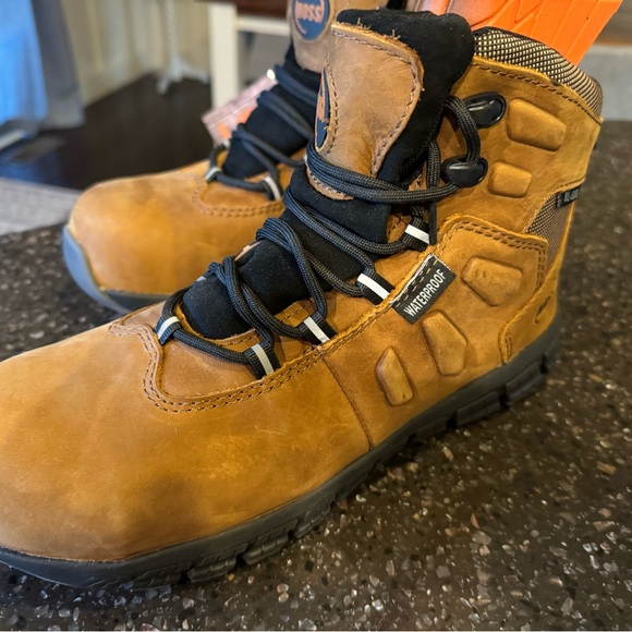 New with Tags, Hoss Boot Company Tikaboo UL Brown, Men’s 9.5, Ultra Lite - Picture 5 of 15